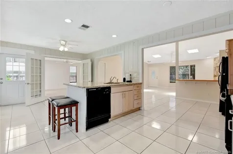 5686 SE Sailfish Way Stuart FL 34997