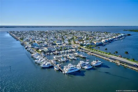 948 Nettles Boulevard Jensen Beach FL 34957