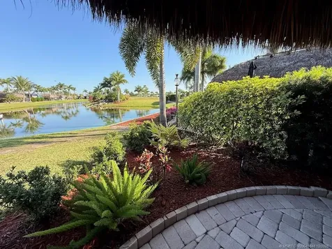 274 NW Hazard Way Port St Lucie FL 34986