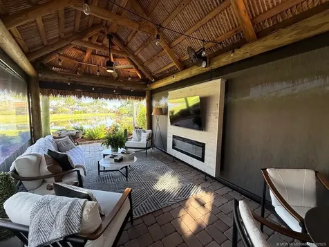 274 NW Hazard Way Port St Lucie FL 34986