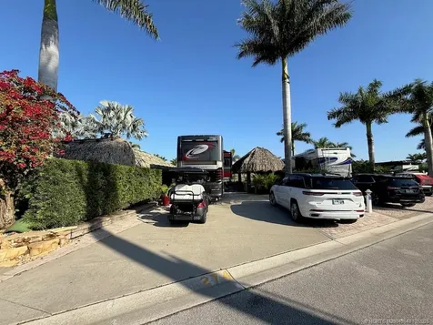 274 NW Hazard Way Port St Lucie FL 34986