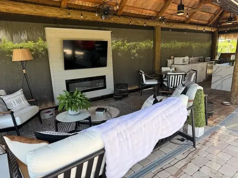 274 NW Hazard Way Port St Lucie FL 34986