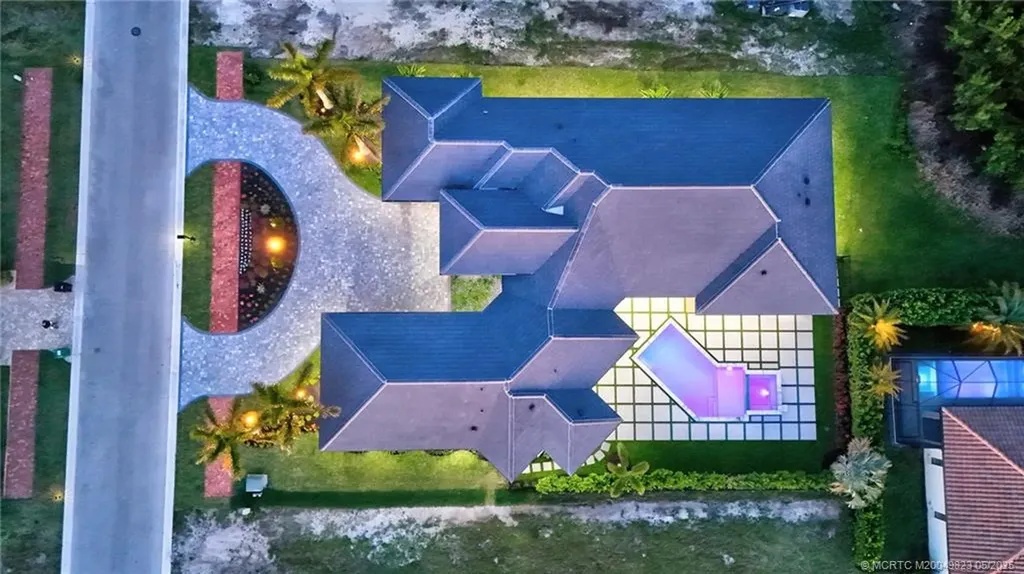 179 SE Via Terra Bella Port Saint Lucie FL 34952