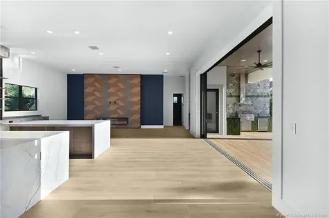 179 SE Via Terra Bella Port St Lucie FL 34952