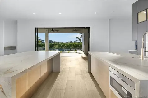 179 SE Via Terra Bella Port St Lucie FL 34952