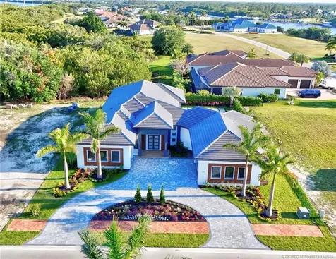 179 SE Via Terra Bella Port St Lucie FL 34952