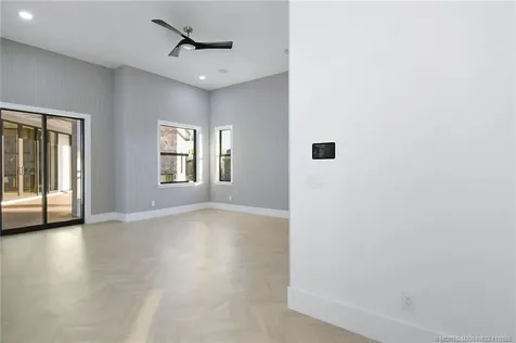 179 SE Via Terra Bella Port St Lucie FL 34952