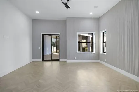 179 SE Via Terra Bella Port St Lucie FL 34952