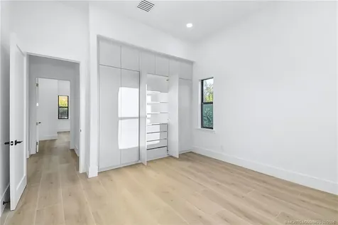 179 SE Via Terra Bella Port St Lucie FL 34952