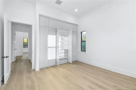 179 SE Via Terra Bella Port St Lucie FL 34952