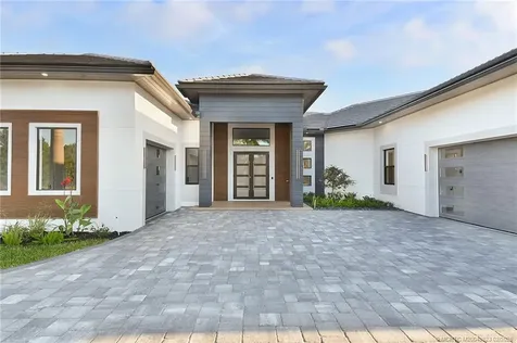 179 SE Via Terra Bella Port St Lucie FL 34952