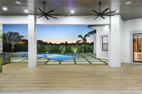 179 SE Via Terra Bella Port St Lucie FL 34952