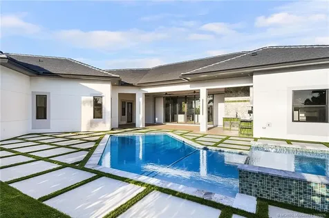 179 SE Via Terra Bella Port St Lucie FL 34952