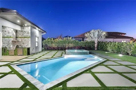 179 SE Via Terra Bella Port St Lucie FL 34952