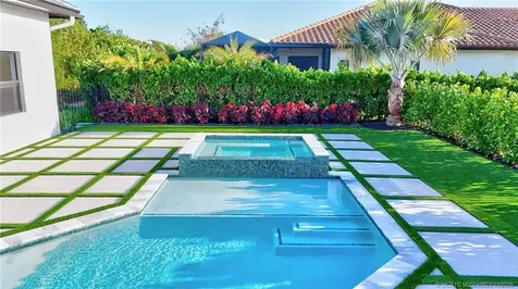 179 SE Via Terra Bella Port St Lucie FL 34952