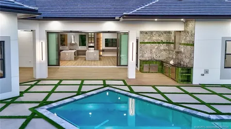 179 SE Via Terra Bella Port St Lucie FL 34952