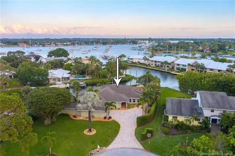 4020 SE Whiticar Way Stuart FL 34997