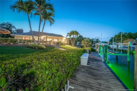 4020 SE Whiticar Way Stuart FL 34997