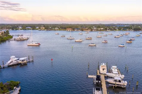 4020 SE Whiticar Way Stuart FL 34997