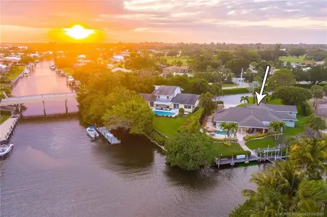 4020 SE Whiticar Way Stuart FL 34997