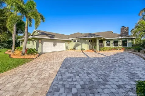 4020 SE Whiticar Way Stuart FL 34997