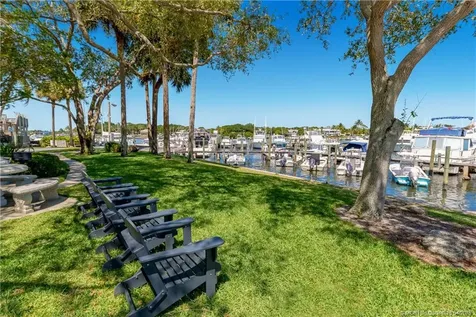 4020 SE Whiticar Way Stuart FL 34997