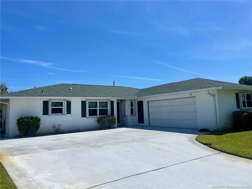 441 SW Curry Street Port Saint Lucie FL 34983