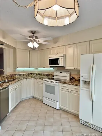 6131 SE Martinique Drive Stuart FL 34997