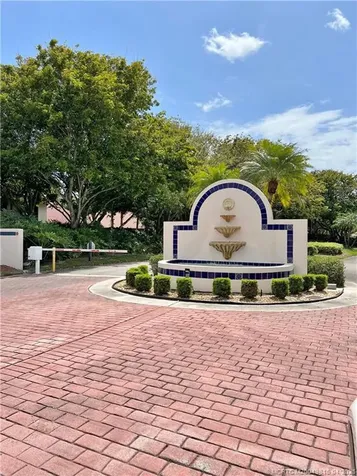 6131 SE Martinique Drive Stuart FL 34997