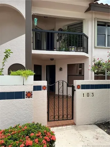 6131 SE Martinique Drive Stuart FL 34997