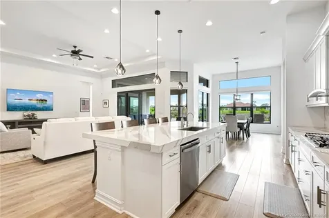 5565 SW Star Apple Street Palm City FL 34990