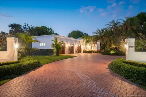 409 SE Saint Lucie Boulevard Stuart FL 34996