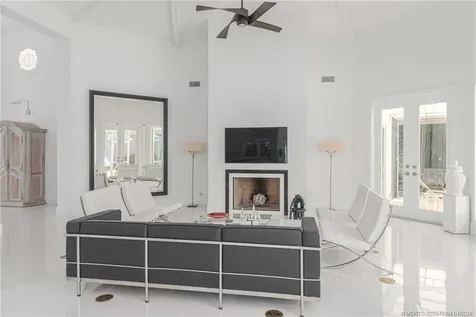 409 SE Saint Lucie Boulevard Stuart FL 34996