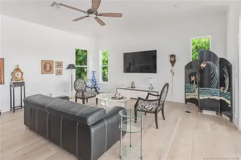 409 SE Saint Lucie Boulevard Stuart FL 34996