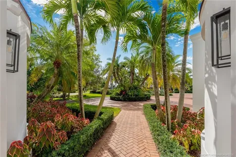 409 SE Saint Lucie Boulevard Stuart FL 34996