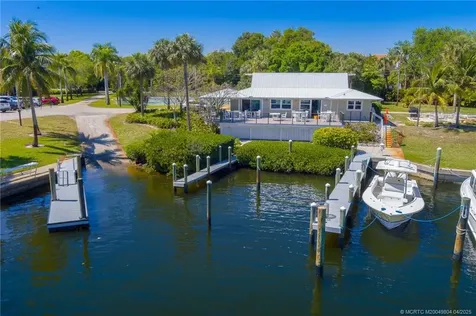 409 SE Saint Lucie Boulevard Stuart FL 34996