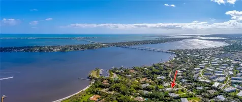 409 SE Saint Lucie Boulevard Stuart FL 34996