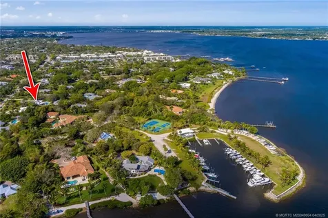 409 SE Saint Lucie Boulevard Stuart FL 34996