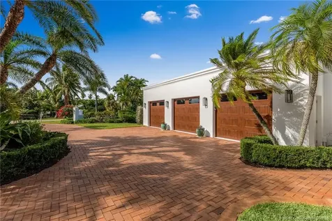 409 SE Saint Lucie Boulevard Stuart FL 34996