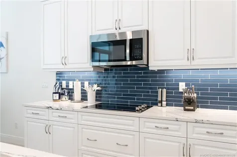 9295 SW Miracoli Way Port St Lucie FL 34987