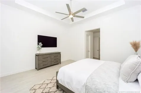 9295 SW Miracoli Way Port St Lucie FL 34987