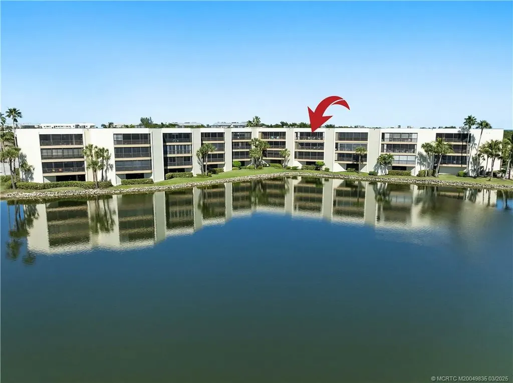 221 NE Plantation Road Stuart FL 34996