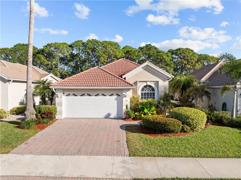 906 Munjack Circle Port Saint Lucie FL 34986