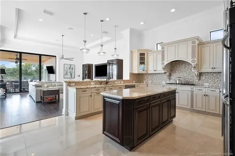 201 SE Fiore Bello Port St Lucie FL 34952