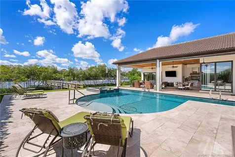 201 SE Fiore Bello Port St Lucie FL 34952