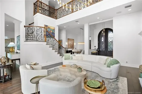 201 SE Fiore Bello Port St Lucie FL 34952