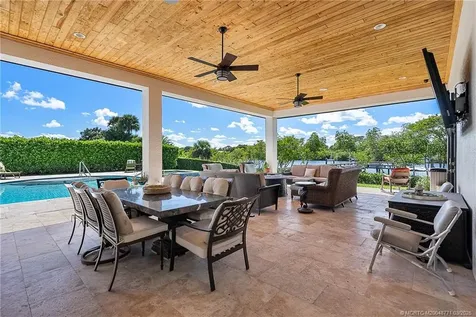 201 SE Fiore Bello Port St Lucie FL 34952