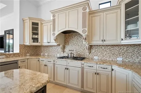 201 SE Fiore Bello Port St Lucie FL 34952