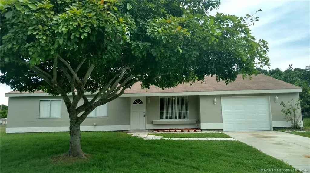3225 SW Ronlea Court Port Saint Lucie FL 34953