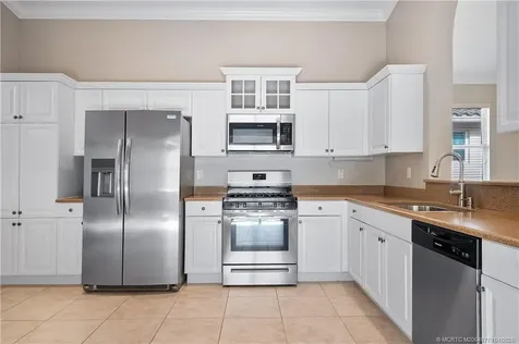 10072 SW Oak Tree Circle Port St Lucie FL 34987